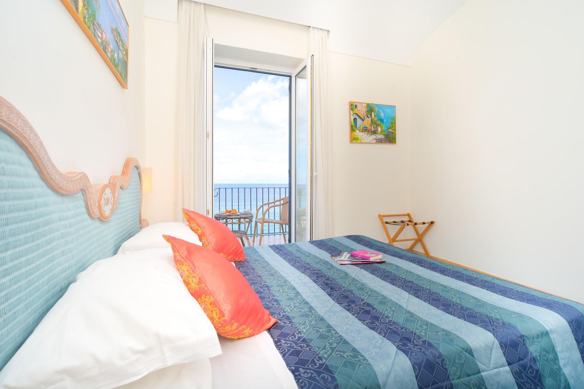 Albergo Italia - Beach Hotel カザミッチョラ・テルメ エクステリア 写真