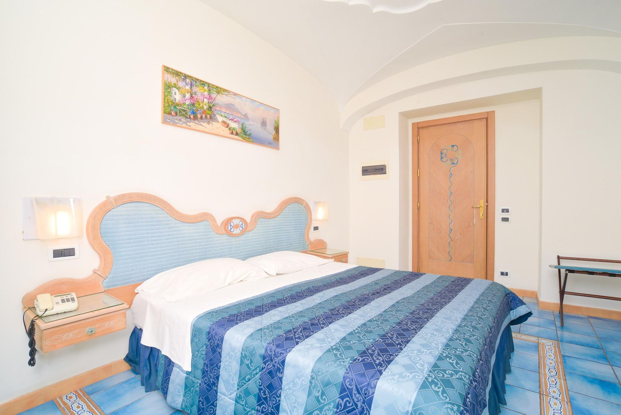 Albergo Italia - Beach Hotel カザミッチョラ・テルメ エクステリア 写真
