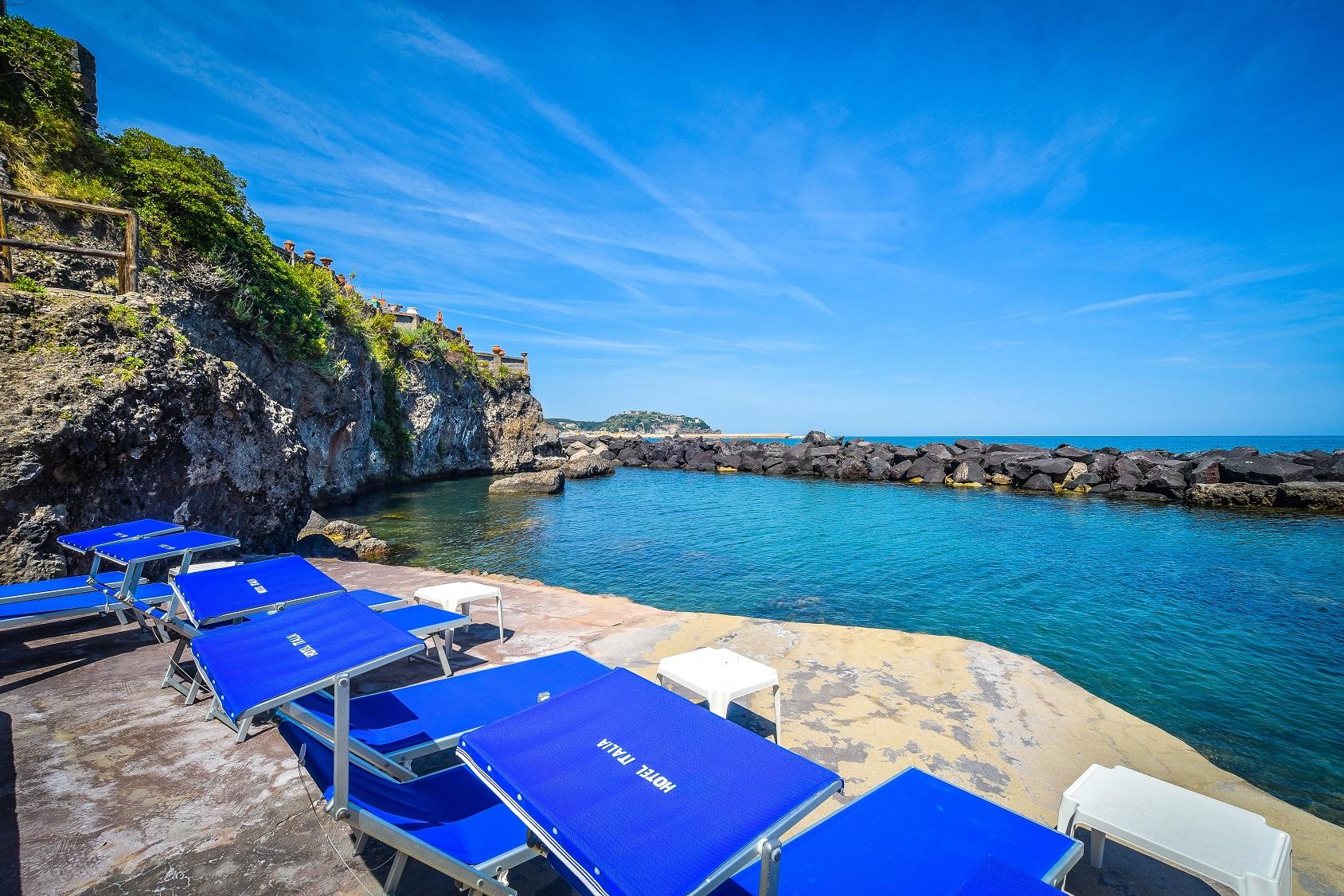 Albergo Italia - Beach Hotel カザミッチョラ・テルメ エクステリア 写真
