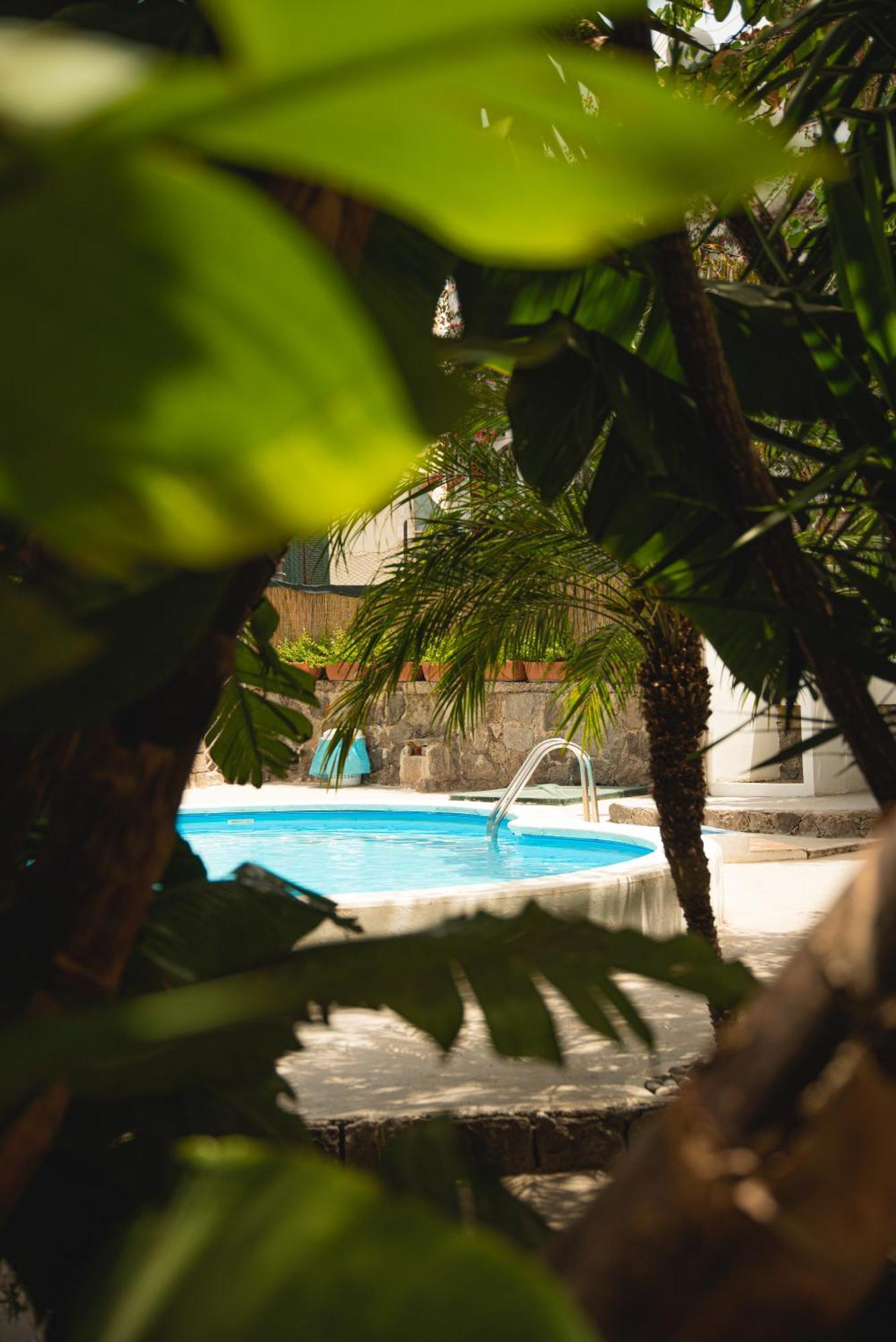 Albergo Italia - Beach Hotel カザミッチョラ・テルメ エクステリア 写真
