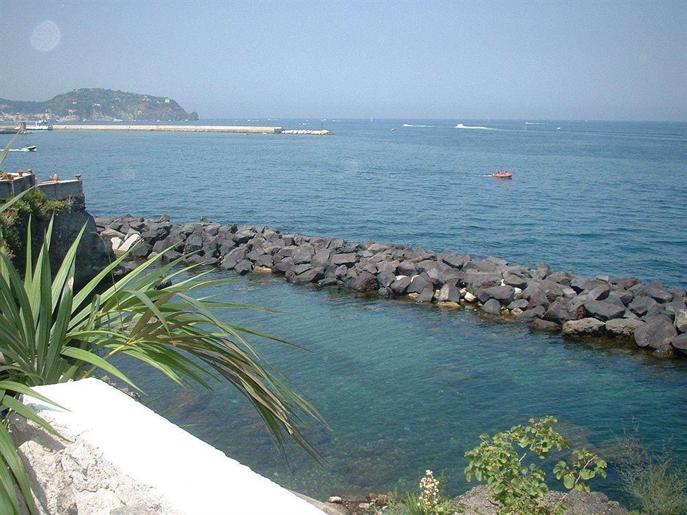 Albergo Italia - Beach Hotel カザミッチョラ・テルメ エクステリア 写真